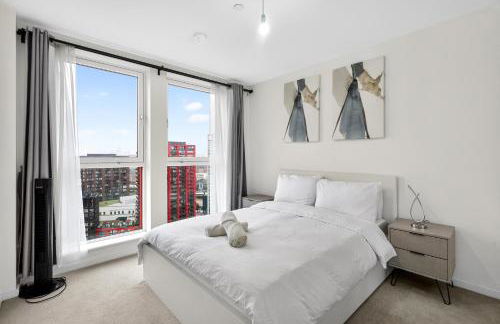 Penthouse with O2 Arena View, Free Parking & Portable AC - Foto 4