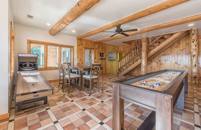 Azalea Retreat by Avantstay Sleeps 34 & Pool - Foto 28