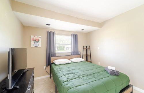 Serene Escape Cozy Home close to Beaches - Foto 30