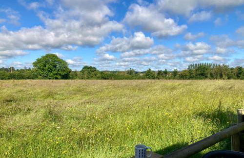 April Cottage Meadow Studio - Foto 16