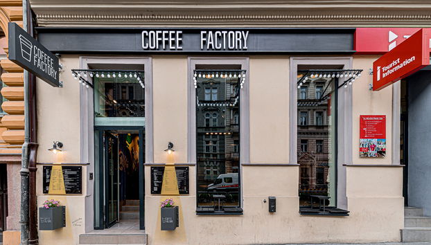 Royal Court Apartments - Photo 3