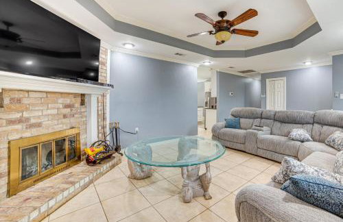 Dallas Area Home with Hot Tub, Families Welcome! - Foto 3