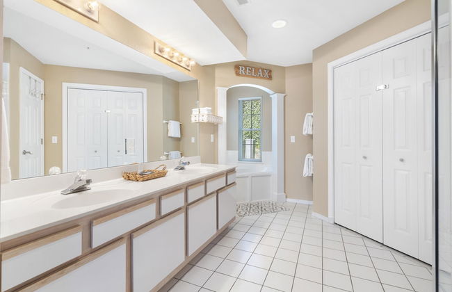 Serene Escape at Table Rock Lake - Photo 26