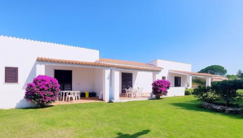 Seadas Garden Home - Beach 2 min away - Wi-Fi - AC - Parking - BBQ - Pet Friendly - Foto 5, Garden, Garden view