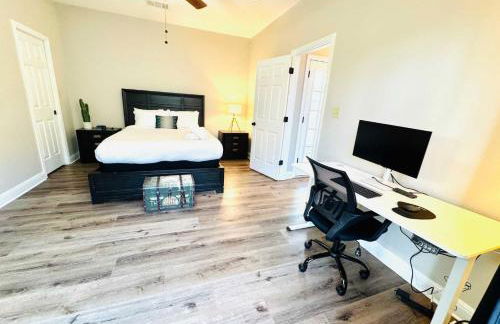 Upstay East Austin Retreat w Yard - 5min to Downtown - Foto 2