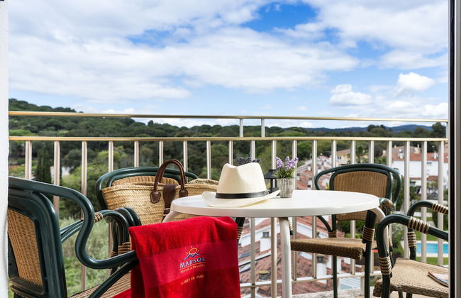 Apartaments Condado - Photo 20