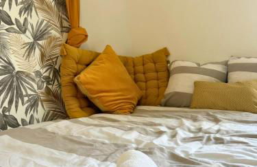 Mini Nid - Centre - Wifi - Equipé - Cosy - Foto 4