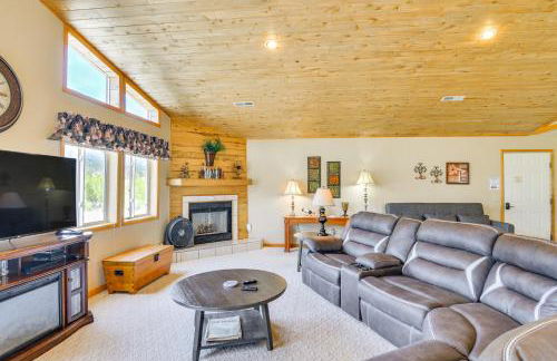 Spacious Buena Vista Home with Fire Pit Near Skiing! - Foto 5