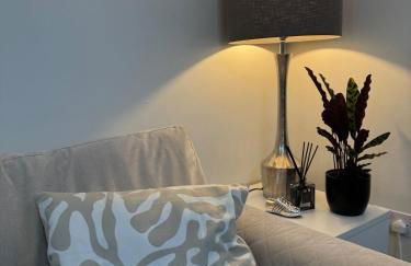 Large 3 Bed Home - Coop Live -Free parking - Foto 10