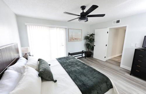 Family Friendly Southwest Bakersfield Retreat with Jacuzzi and Fenced Yard - Photo 20