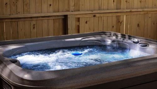 Luxe 2 Bed Dome w Hot Tub Deck Fire Pit & Bath - Foto 5