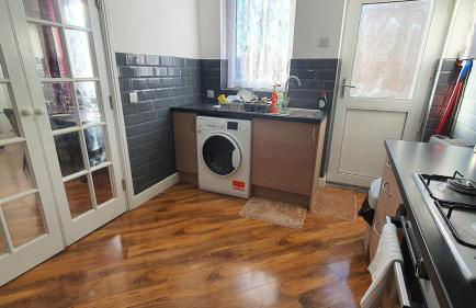 Harbour House - Entire Detached 4-BDR, Ensuite & Bath, Fast Speed Wi-Fi, Smart TV, Self Catering - Serving Contractors, Tourists, Santa Pod & Silverstone! - Foto 5