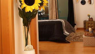 Sunny Little Sister Apartment - 7 min walking from the beach and at 7 min driving from the Airport - Foto 3