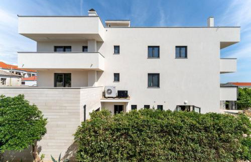 Terra Maiorum -12 person private Villa - heated pool and water massage - Foto 42