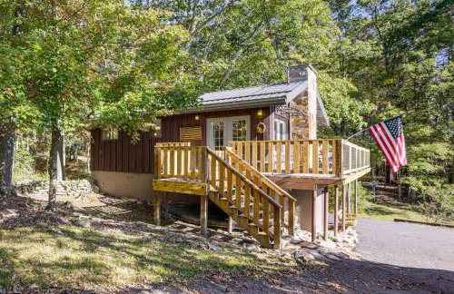 Walk to Alpine Lake: Terra Alta Cabin w/ Deck - Photo 10