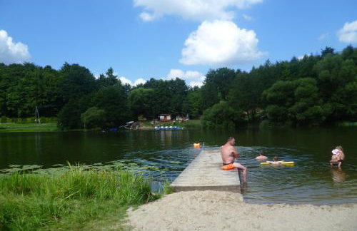 Dom z widokiem na jezioro i domek nad jeziorem - Foto 4