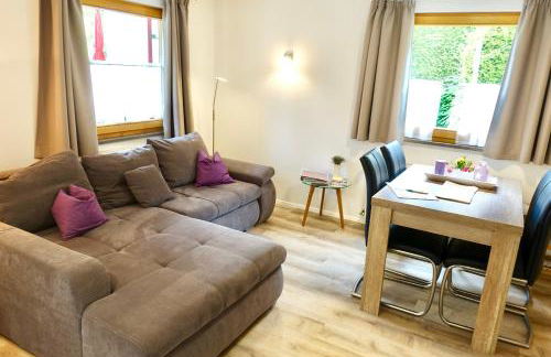 Ferienwohnung #4 mit Terrasse in zentraler dennoch ruhiger Lage - Stadtbus vor der Tür! - Foto 2