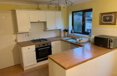 6 Bedroom House For Corporate Stays in Corby Suitable for Nightshift Workers - Foto 37