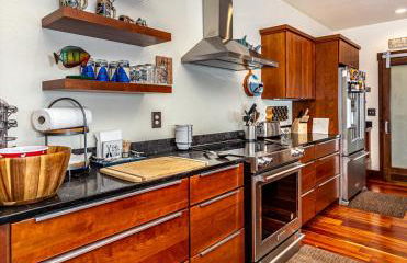Starboard Point: Stunning Luxury Condo in the heart of DL! - Foto 23
