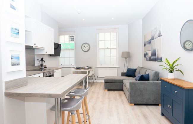 Spa Court - Photo 26