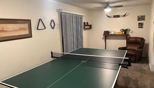 Cheerful 3BR 2BA Sauna Spa Pool Table PPong BBQ More - Foto 4, Game Room