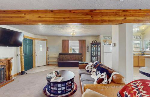 The Western Nest - Photo 6