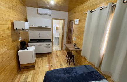 Lindos e novos Chalés na região central de Foz - Foto 3