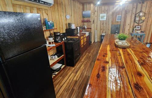 Unique Country Cabin Meets Farmhouse Modern!!! - Foto 17