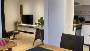 Ferienwohnung "Apartment Paul" Eppelborn - Stilvolles Apartment mit Terrasse, Parkplatz & zentrale Lage - Foto 3