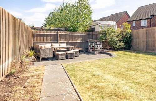 Beautiful 3 Bedroom Home Near Worcester - Photo 65