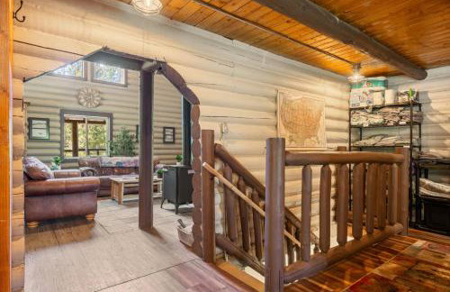 Dog Friendly Mountain Cabin with Hot Tub - Foto 10