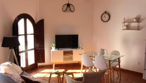 El Capricho de San Fernando, Consigna gratis y Parking a 200mts - Foto 2