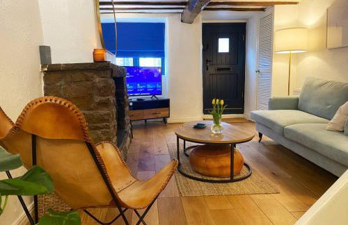 1750's cottage with open fire and beams - Foto 5