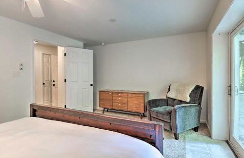 2 Mi to Sapphire Resort Home with Hot Tub and Games! - Foto 15