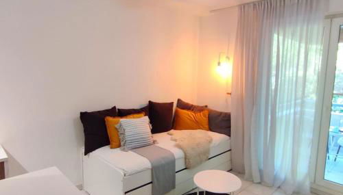 RAVAS Studio climatisé terrasse proche commerces - Foto 4