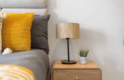 Luxury 3BR Apt Sleeps 10, Wembley & Park Views - Photo 31