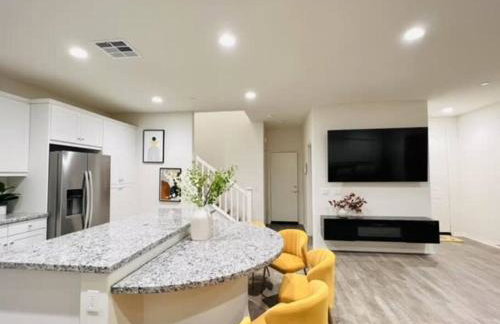 Up to 25% OFF / New Built for Ideal Extended Stay - Photo 13