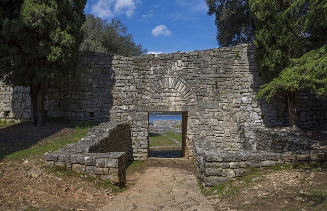 Charming House With Garden and BBQ in Galizana - Photo 47