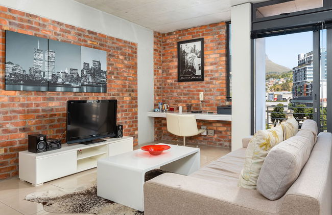 Metropolis 806 - Photo 1