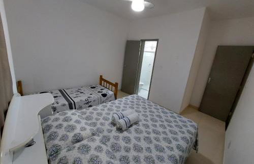 Apto na Praia de Atalaia a 100 metros da Passarela do Caranguejo - Foto 14