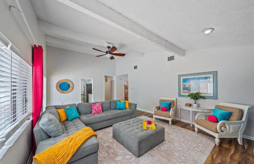 Poolside Paradise: Game room, Pickle ball & Pool - Foto 21