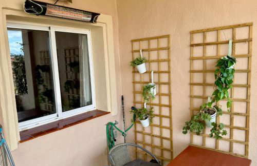 Gorgeous 2 bed Duquesa apartment, 2 pools, easy parking and 2 large balconies, 1 with stunning views - Foto 15