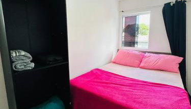 Apto Mobiliado e Confortavel Zona Norte - Foto 2