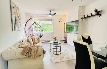 Swanky3Bed HomeModern Kitchen - Foto 9