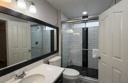 5BR Oasis 15 Min to Strip, Pool Table - Foto 7