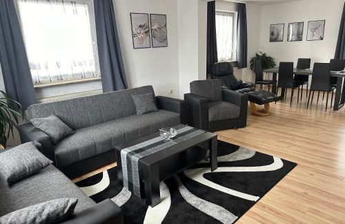Ferienwohnung LiaWa314 mit Terrasse in Zirndorf-Lind - Nähe Playmobil FunPark und Nürnberg - Foto 2