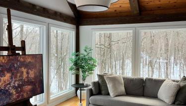 Secluded escape with hot tub, pizza oven, fireplace - Foto 3