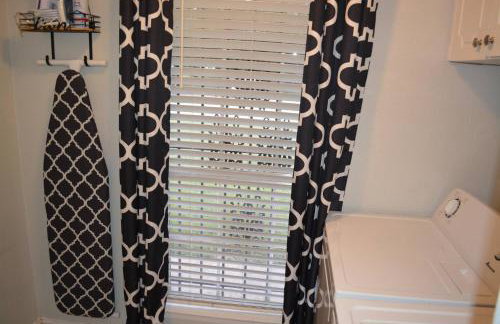 Central World Cup Retreat with Patio & AC - Foto 29