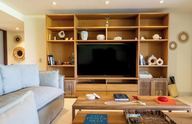 El Encanto exclusive condo private pool - Photo 44