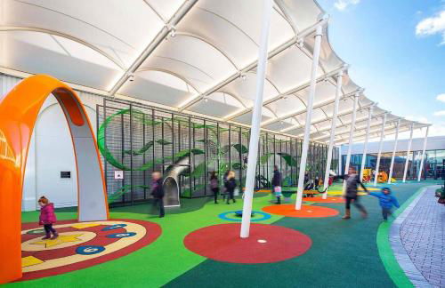 Swindon 3 Bedroom spacious home parking & garden - Foto 12